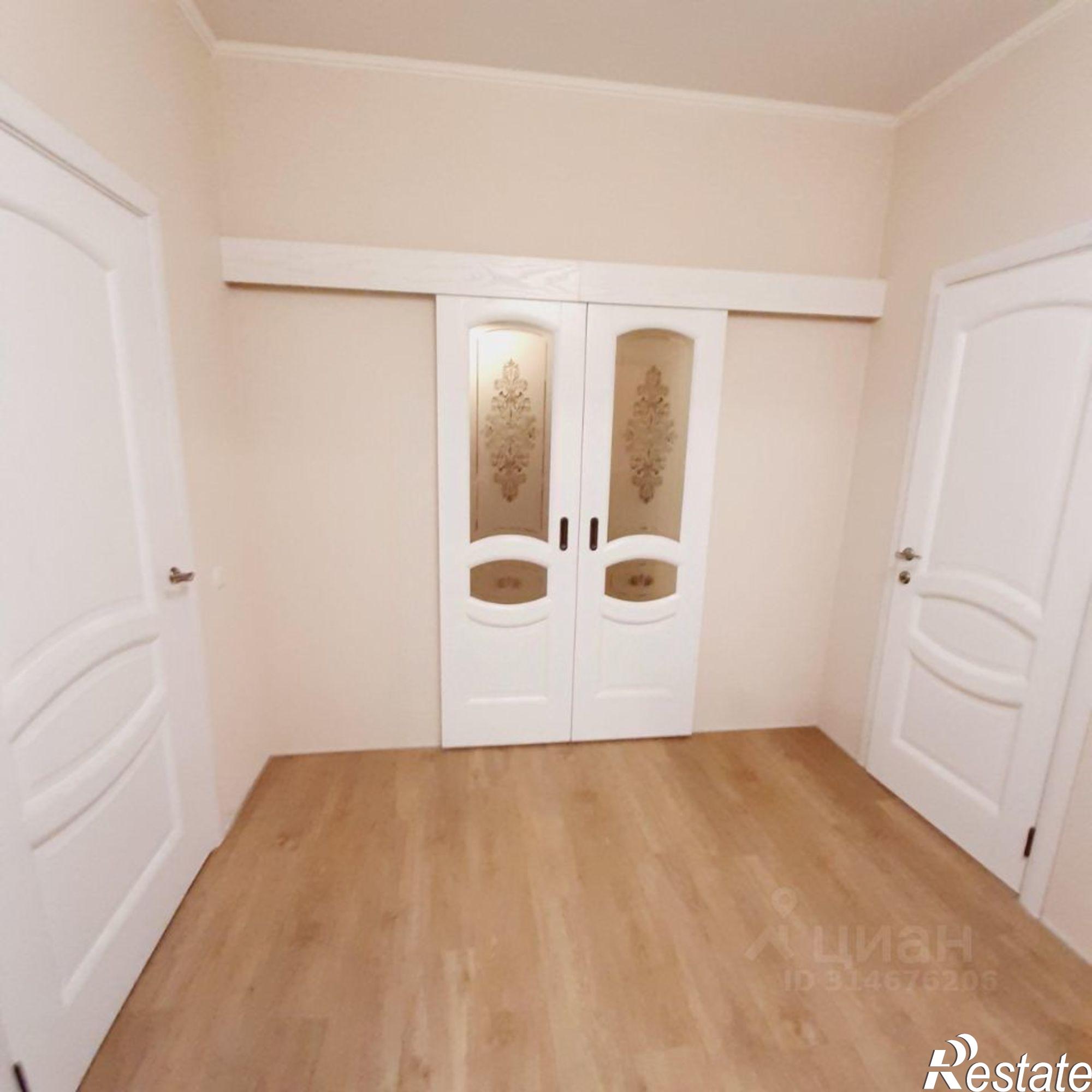 Купить дачу, дом, коттедж за 18 200 000 рублей на Севастополь, с. Орлиное, улица Трактористов, 11