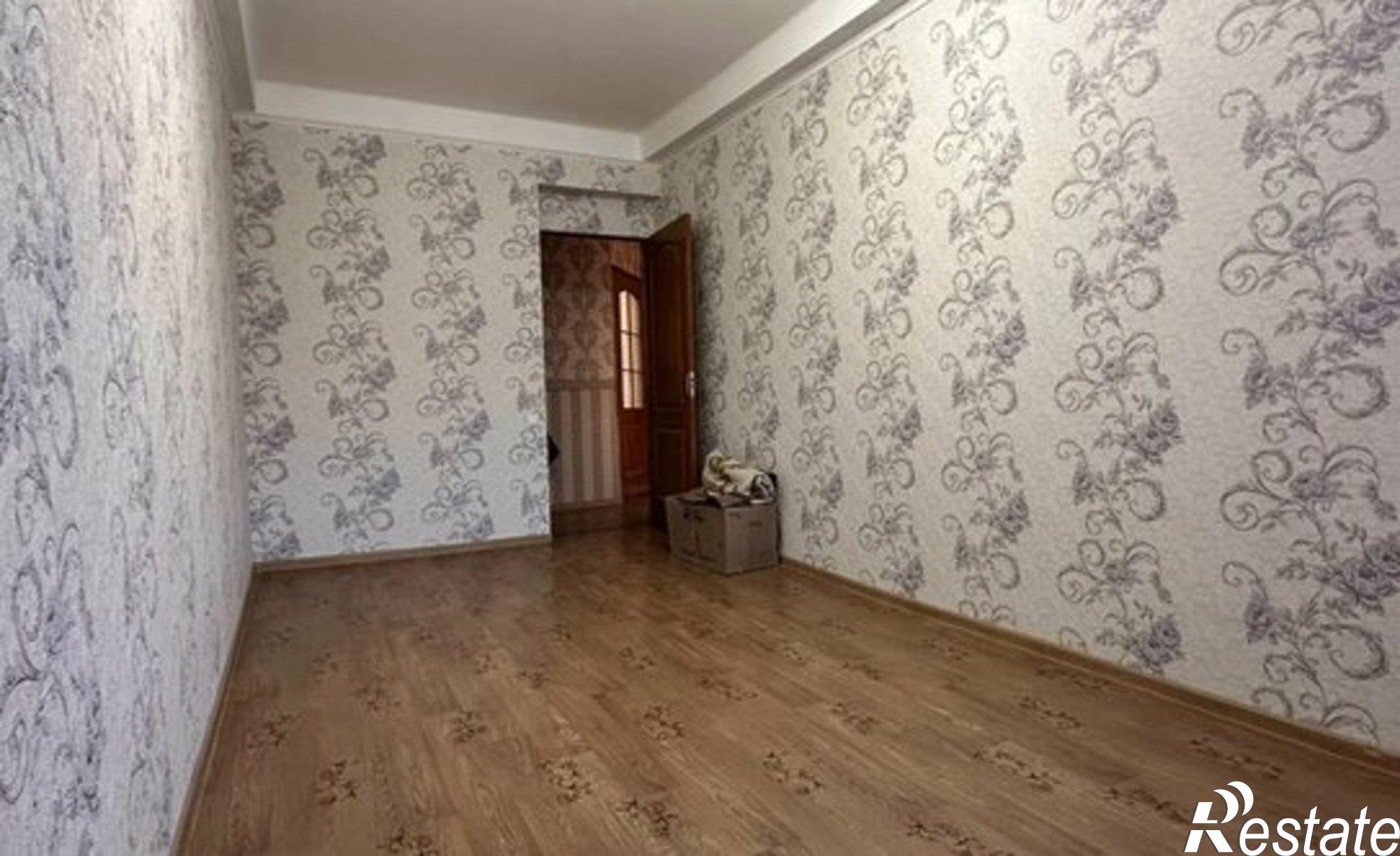 Купить квартиру за 8 000 000 рублей на Севастополь, улица Адмирала Юмашева, 16