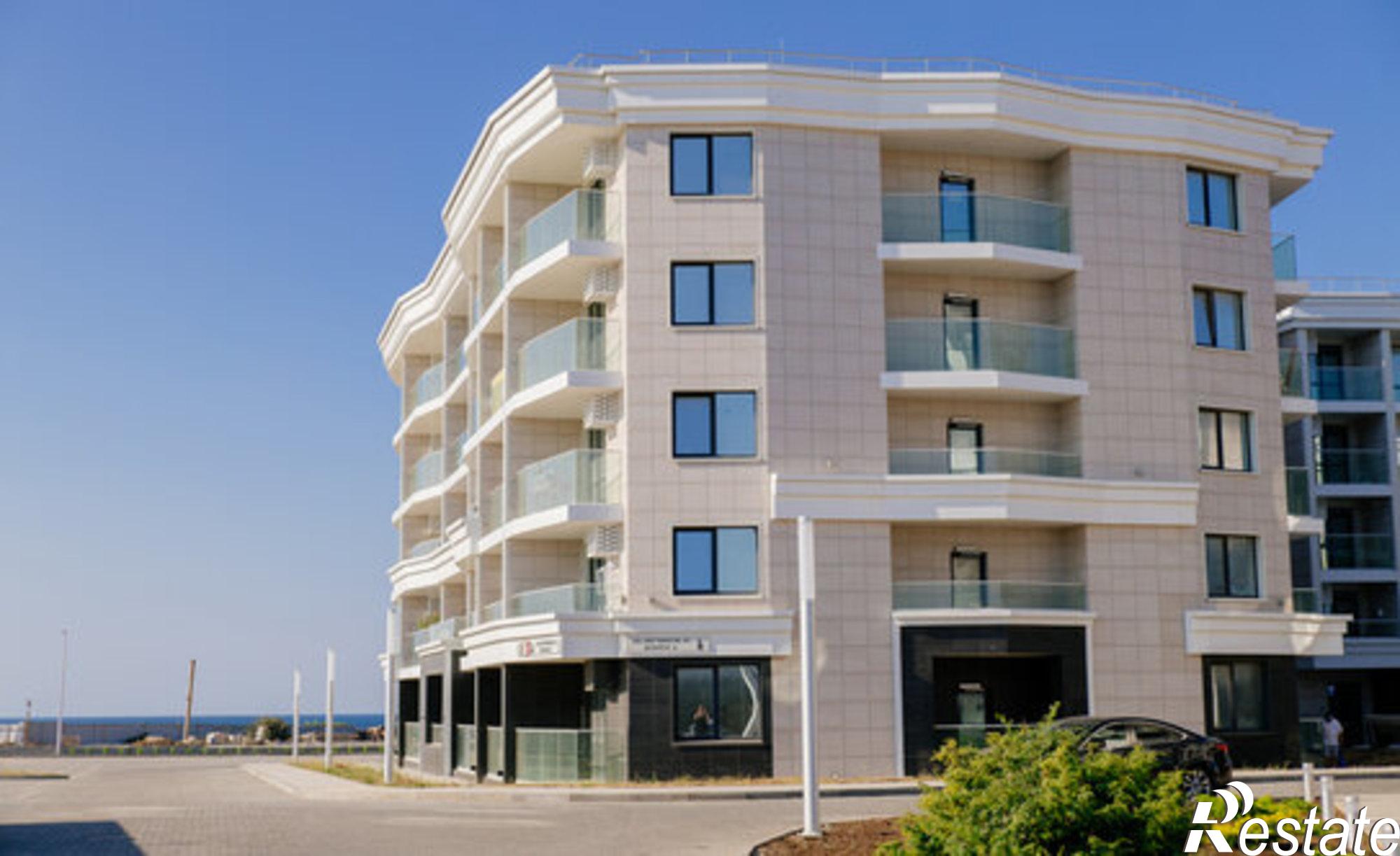 Купить квартиру за 18 030 000 рублей на улица Лётчиков, 10 к1