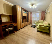 3-комн, 67кв м, этаж 3/5 проспект Октябрьской Революции, 67