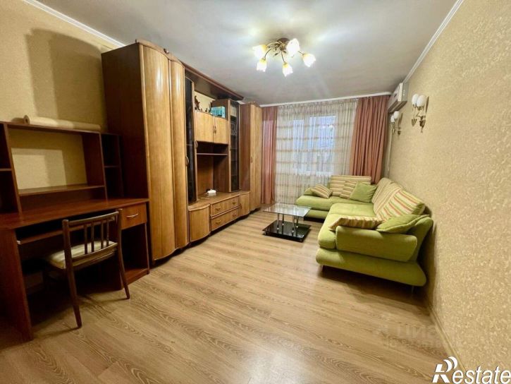 3-комн квартира проспект Октябрьской Революции, 67