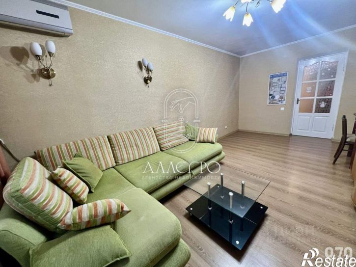 3-комн квартира проспект Октябрьской Революции, 67