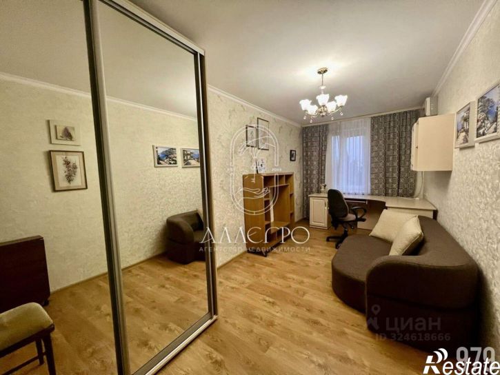 3-комн квартира проспект Октябрьской Революции, 67