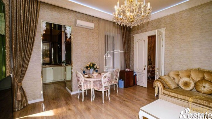 3-комн квартира г Ялта, улица Боткинская, д 7