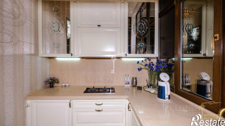 3-комн квартира г Ялта, улица Боткинская, д 7