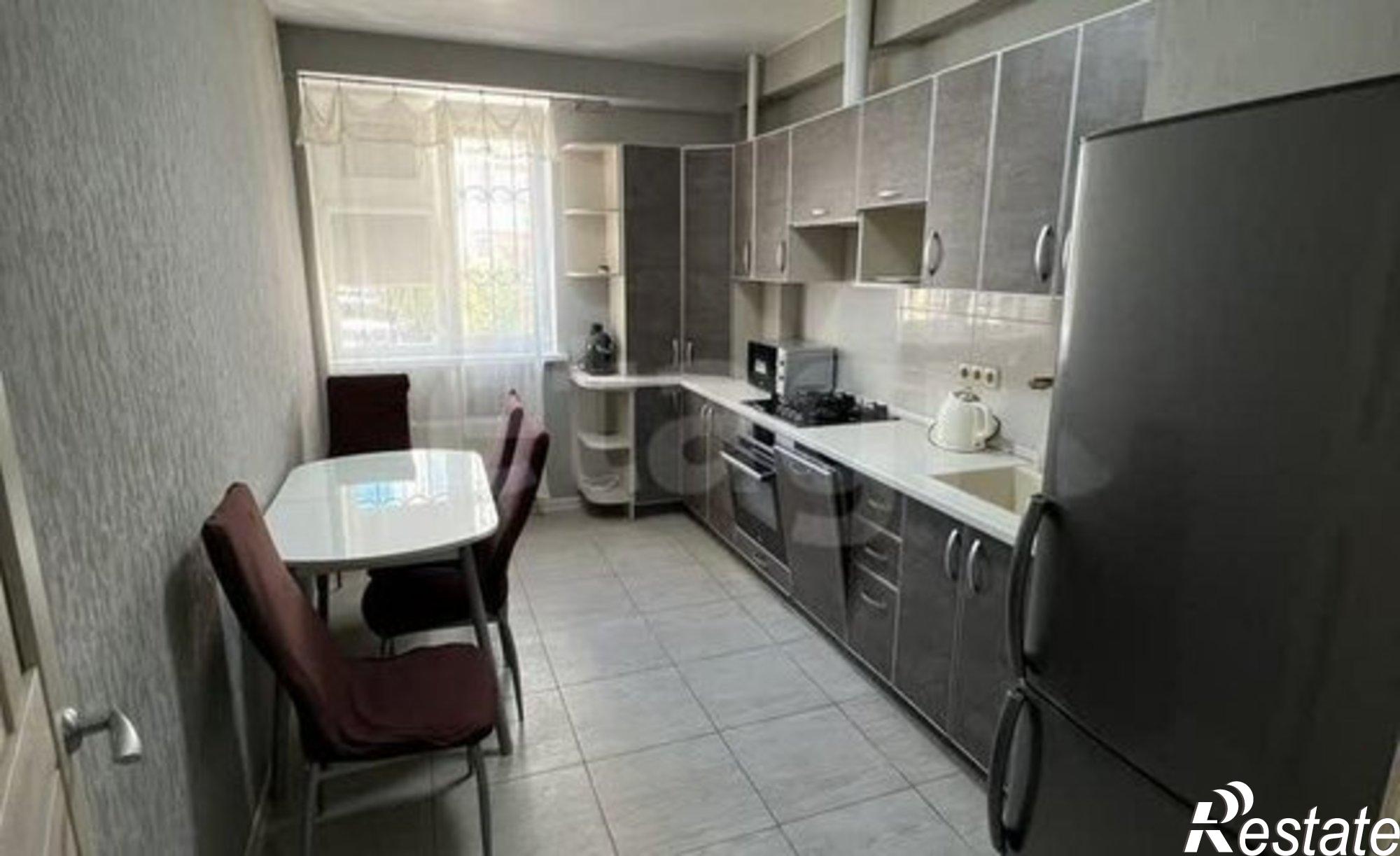 Купить квартиру за 12 000 000 рублей на Античный проспект, 12Б