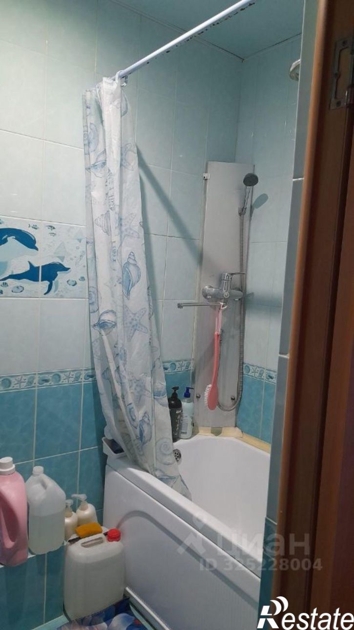 4-комн квартира ул Переверзева, 1,  д. 1