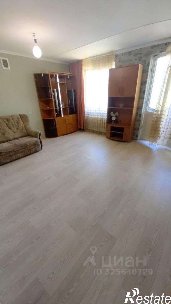 Комната ул Маршала Крылова, 8,  д. 8