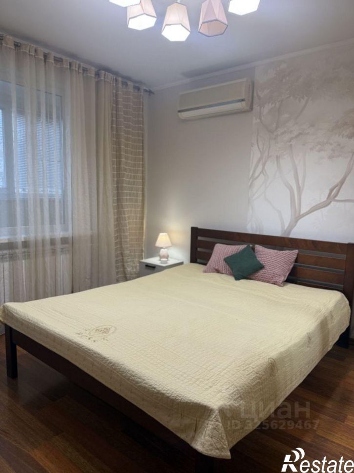 2-комн квартира пр-кт Героев Сталинграда, 60,  д. 60