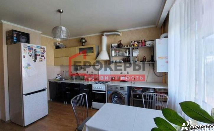 3-комн квартира проспект Победы, 44А,  д. 44А