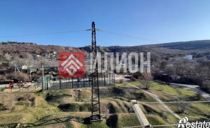 2-комн квартира ул Василия Жукова, 100,  д. 100