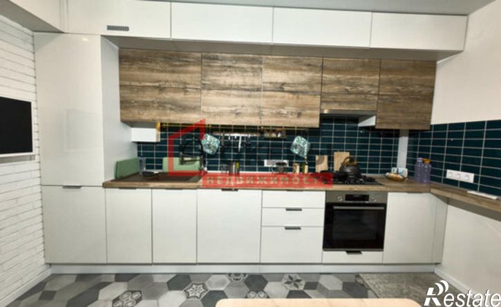 3-комн квартира ул Астана Кесаева, 16,  д. 16