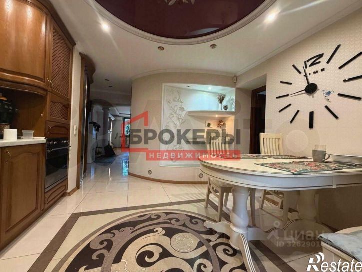 4-комн квартира проспект Генерала Острякова, 143А,  д. 143А