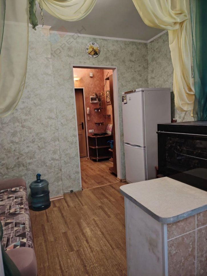 1-комн квартира -, 48а