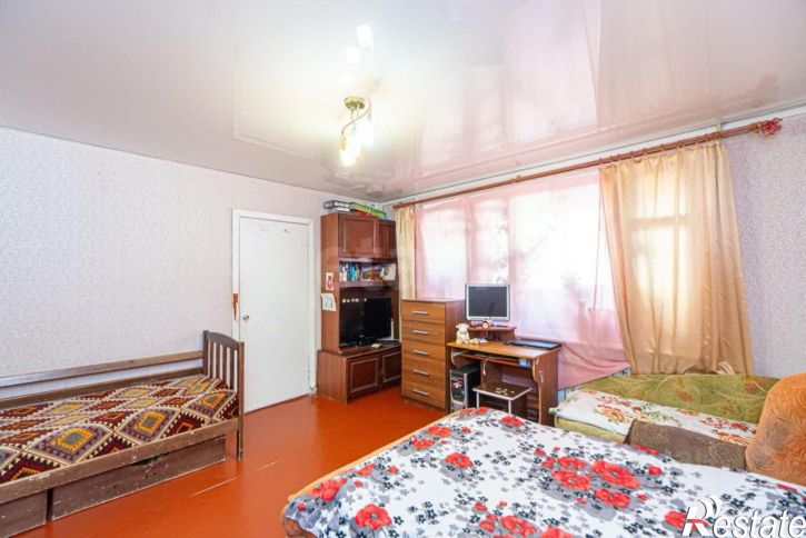 4-комн квартира пр-кт Героев Сталинграда, 36,  д. 36