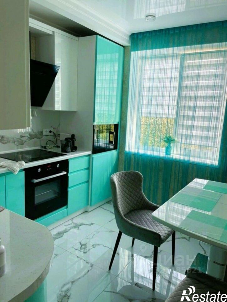 3-комн квартира ул Парашютная, 1,  д. 1