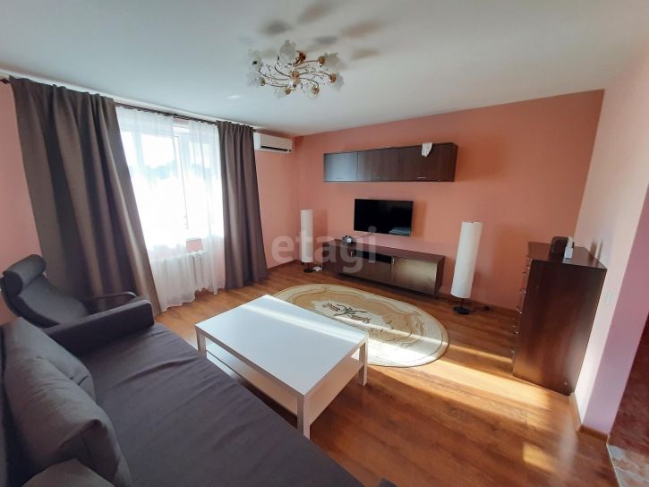 3-комн квартира Россия, улица Ивановой