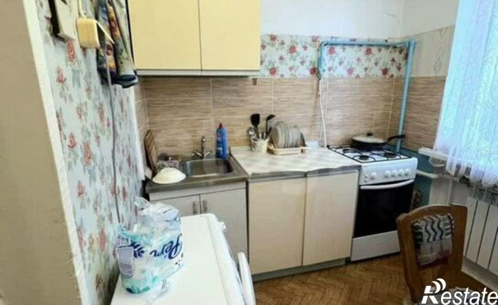 3-комн квартира пр-кт Октябрьской революции, 47,  д. 47