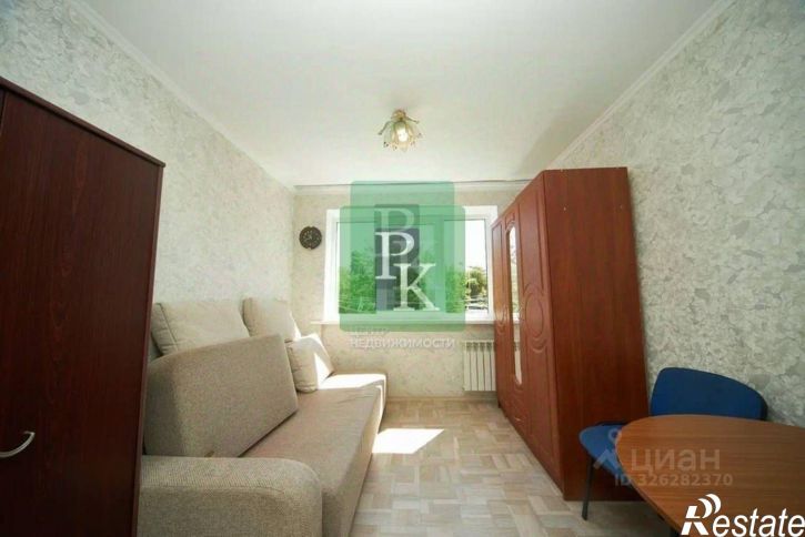 Комната ул Героев Подводников, 8,  д. 8