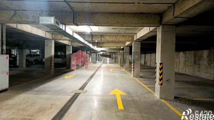 Гараж/парковка Античный проспект