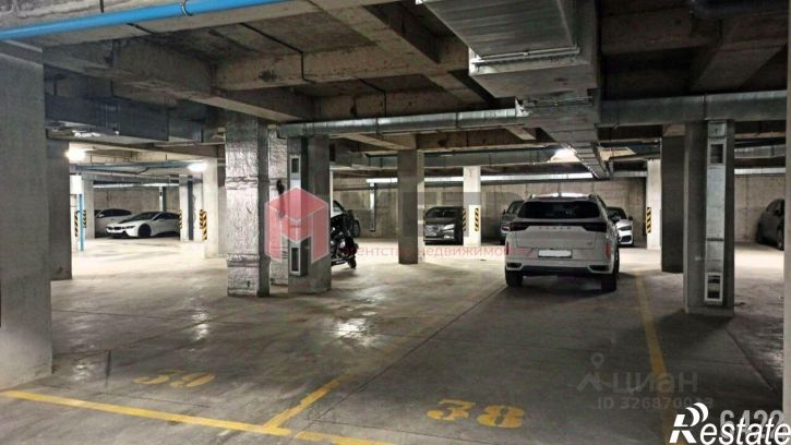 Гараж/парковка Античный проспект