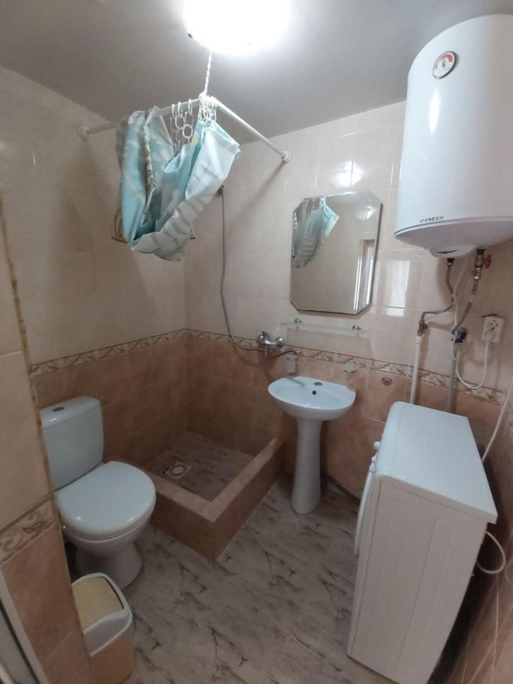 3-комн квартира Калинина ул., 12