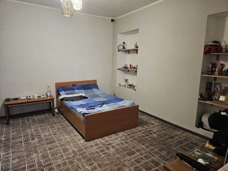 3-комн квартира Калинина ул., 12
