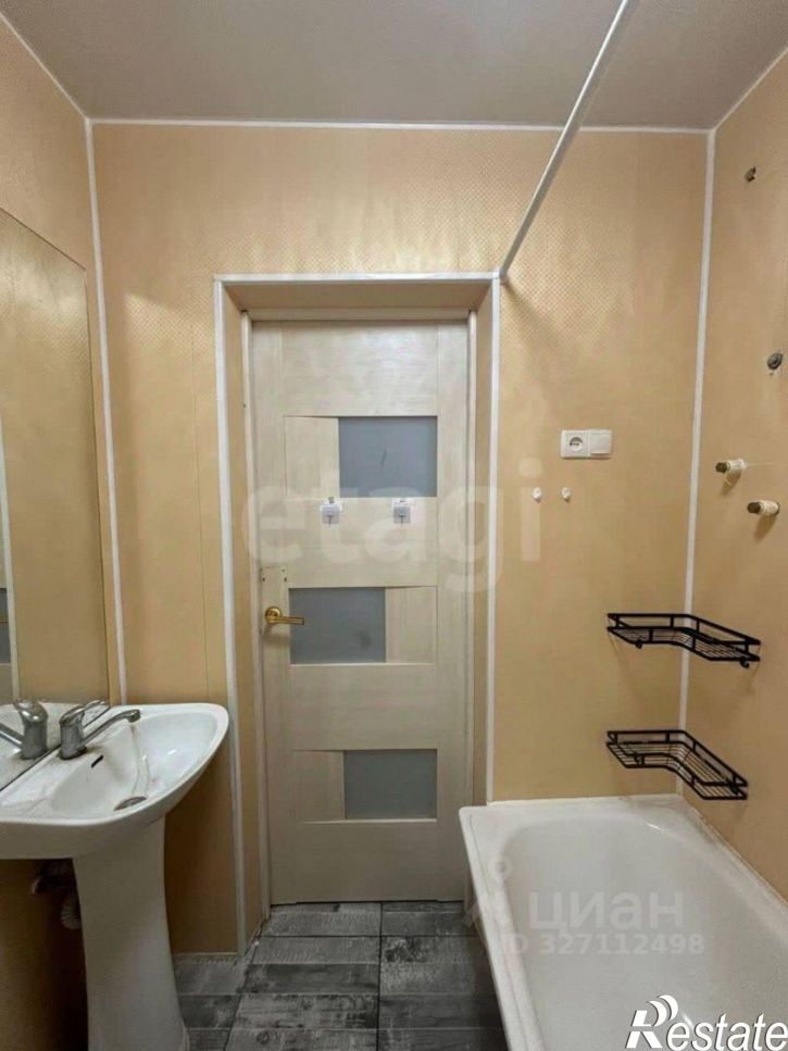 1-комн квартира ул 70 лет Октября, 1,  д. 1