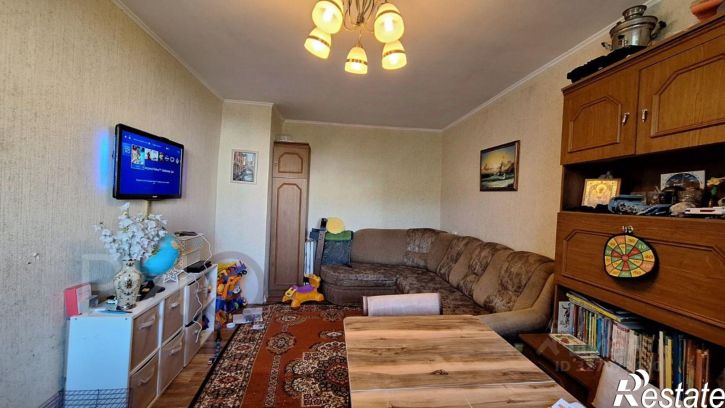 3-комн квартира пр-кт Победы, 70,  д. 70