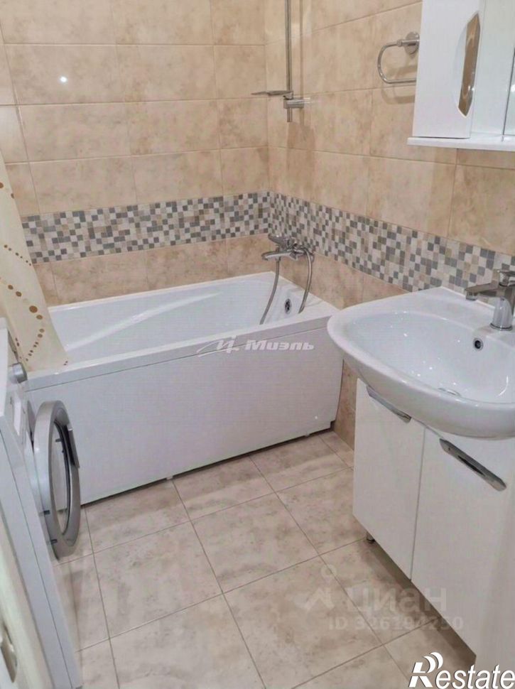 2-комн квартира ул Крымской весны, 1 4,  д. 1 4,  к. 4