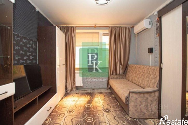 Комната ул Маршала Блюхера, 9,  д. 9