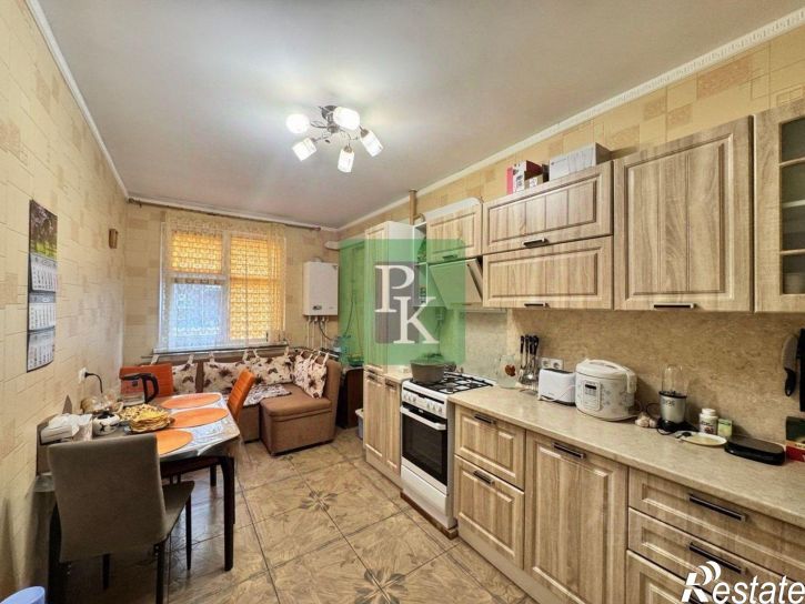 2-комн квартира ул Горпищенко, 143 7,  д. 143 7,  к. 7