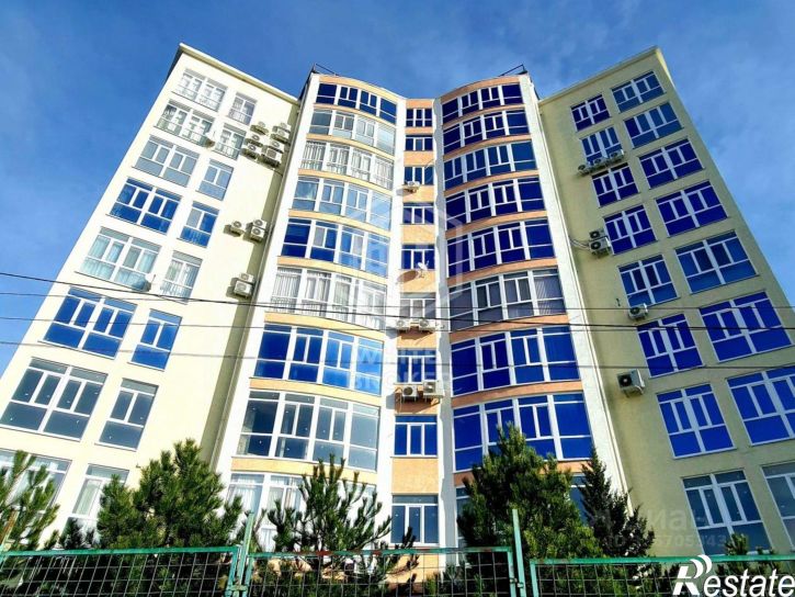 3-комн квартира улица Авроры, 110,  д. 110