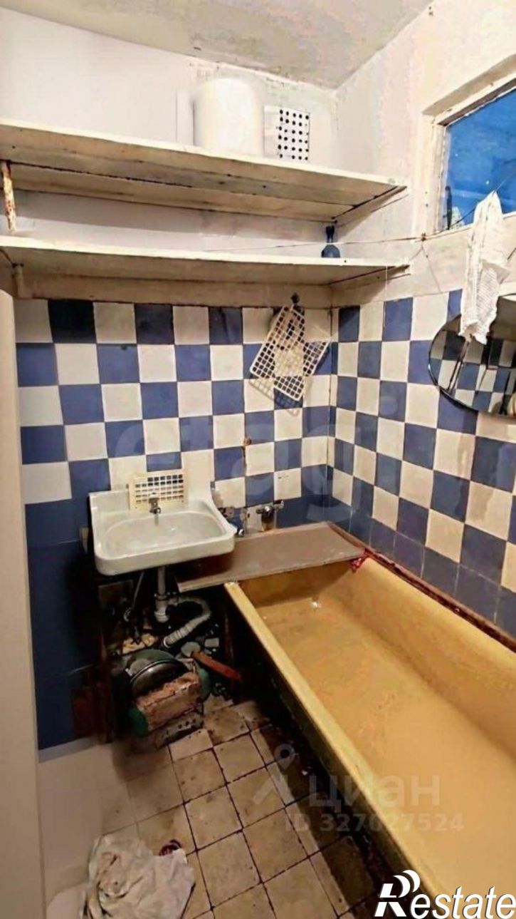 2-комн квартира Строительная улица, 19,  д. 19