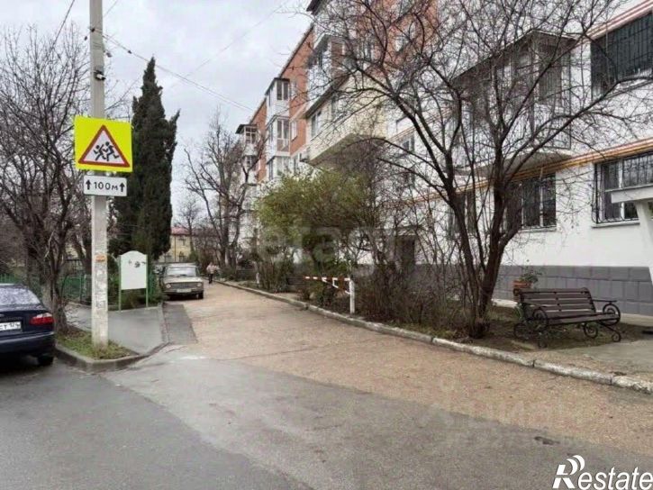 2-комн квартира ул Надежды Островской, 18,  д. 18