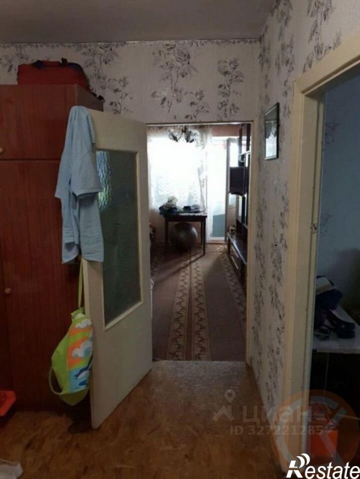 3-комн квартира ул Иванищева, 15,  д. 15
