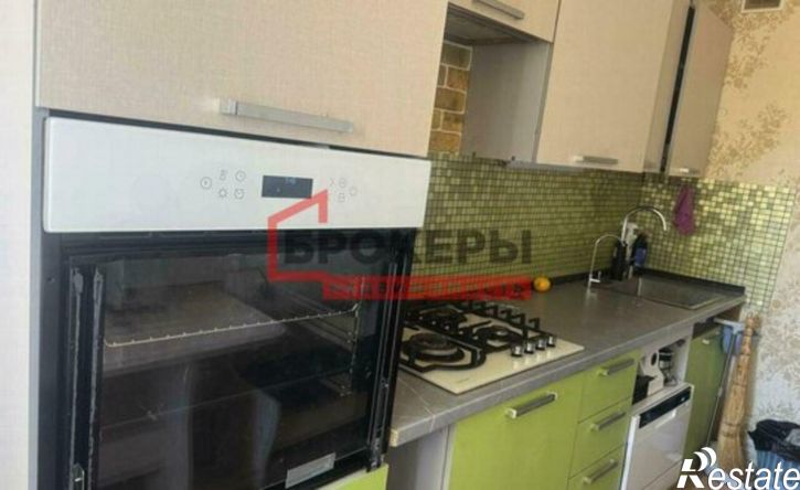 4-комн квартира ул Генерала Хрюкина, 8Б,  д. 8Б