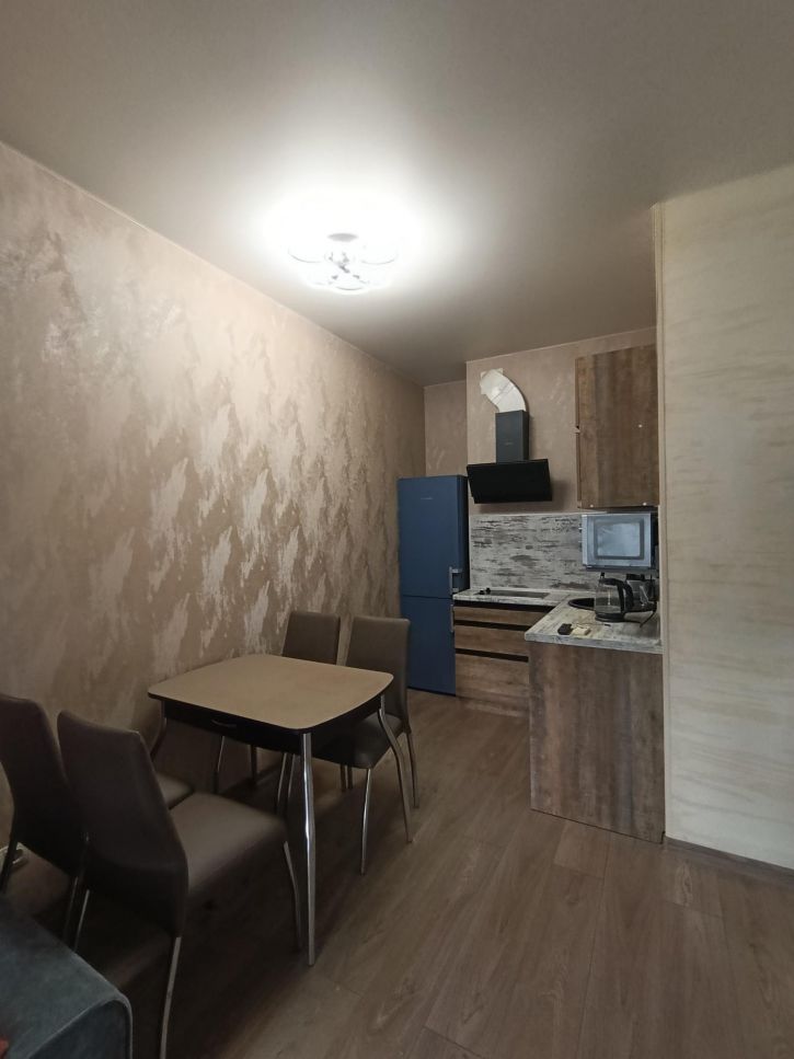 2-комн квартира Крымской весны улица,1к1