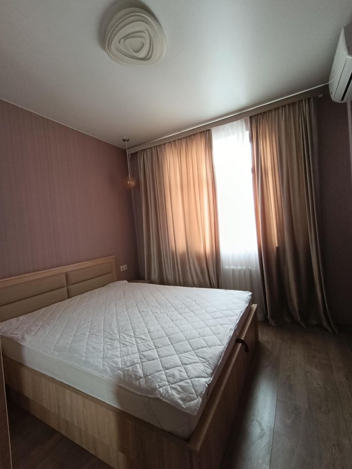 2-комн квартира Крымской весны улица,1к1