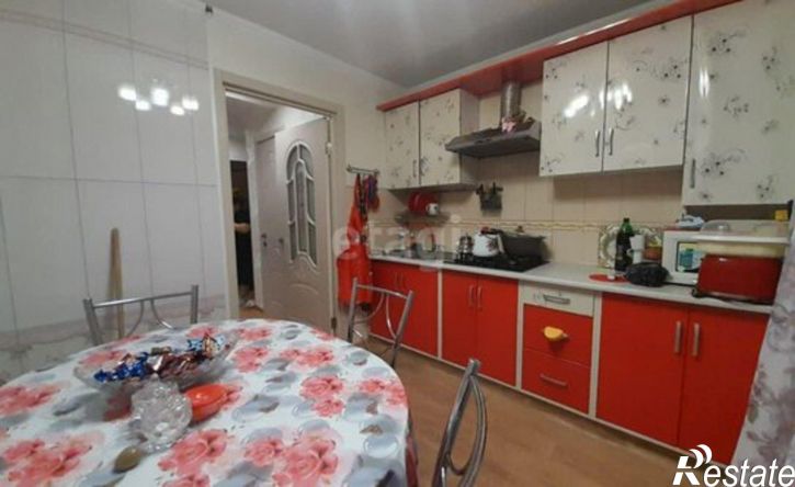 3-комн квартира улица Толстого, 13,  д. 13