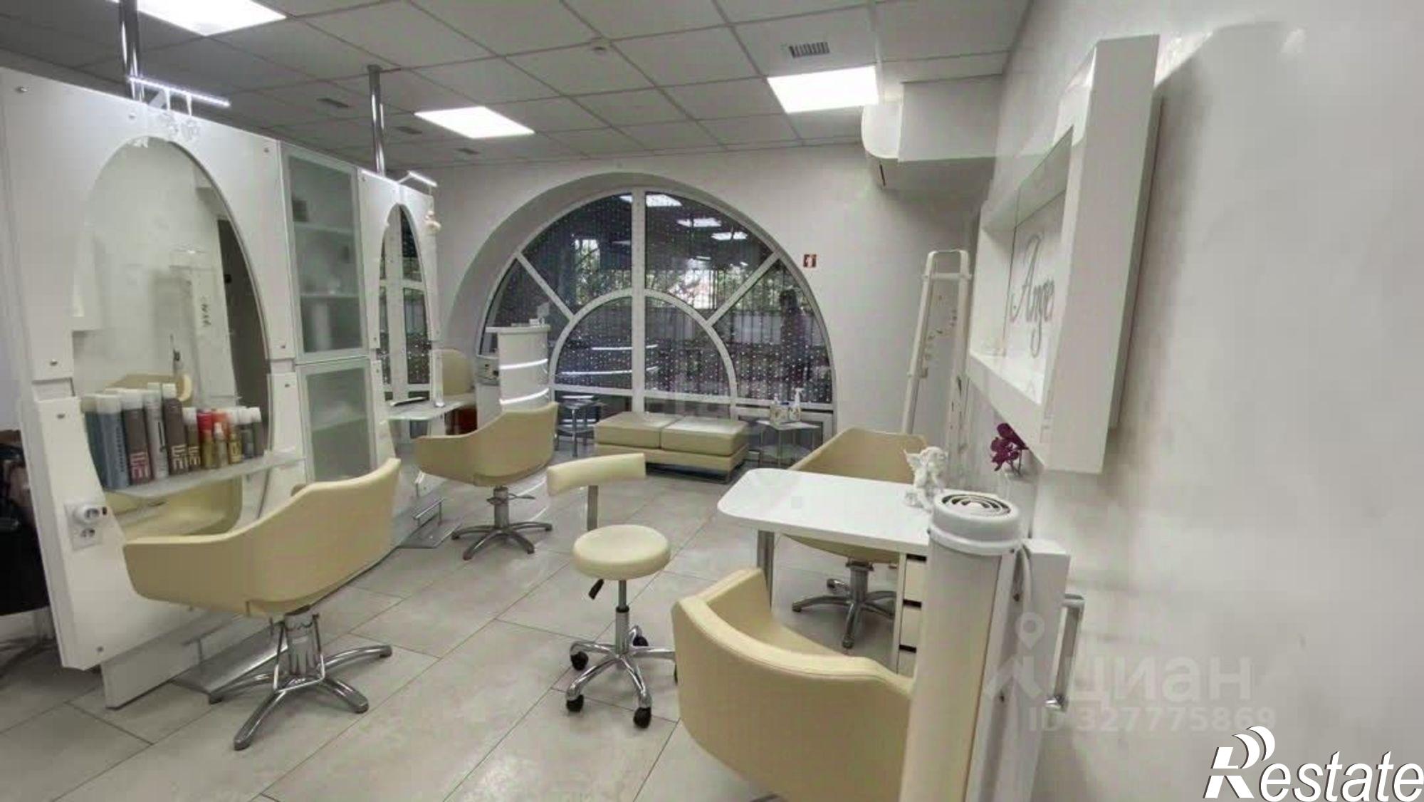 Купить офис, помещение под офис за 23 000 000 рублей на Античный пр-кт, 4