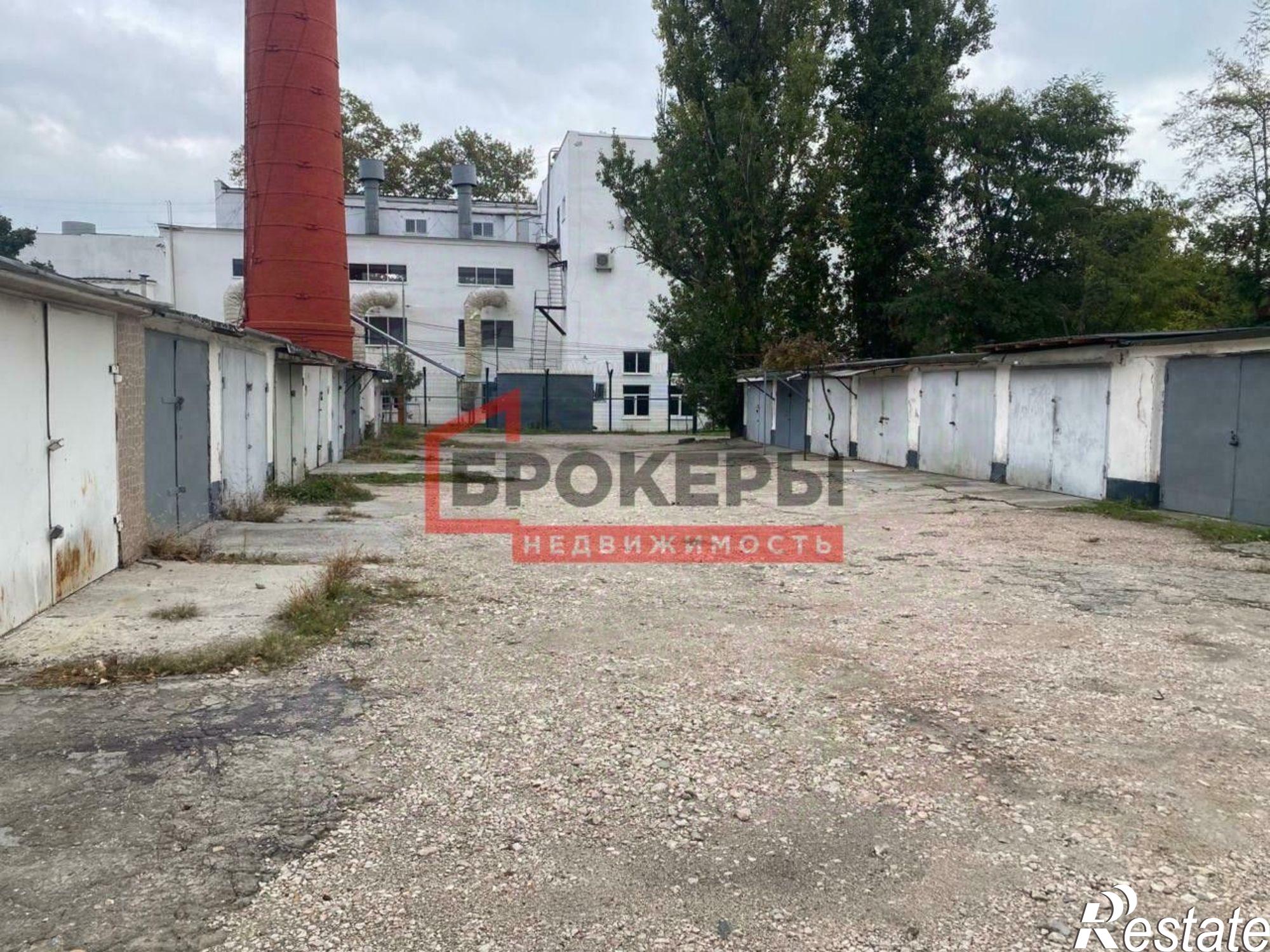 Купить гараж, место в паркинге за 600 000 рублей на улица Хрусталёва, 33