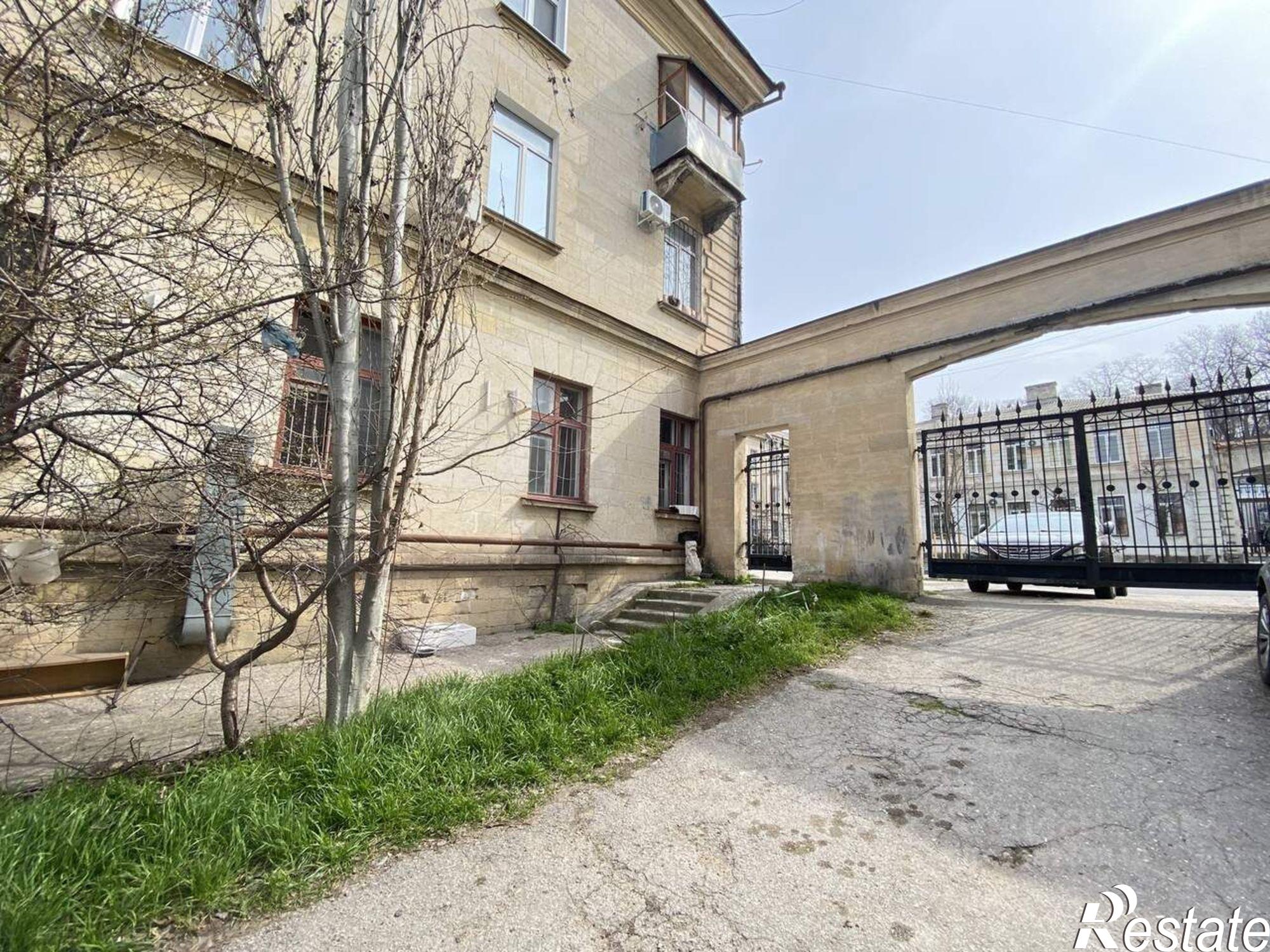 Купить гараж, место в паркинге за 1 875 000 рублей на улица Гоголя