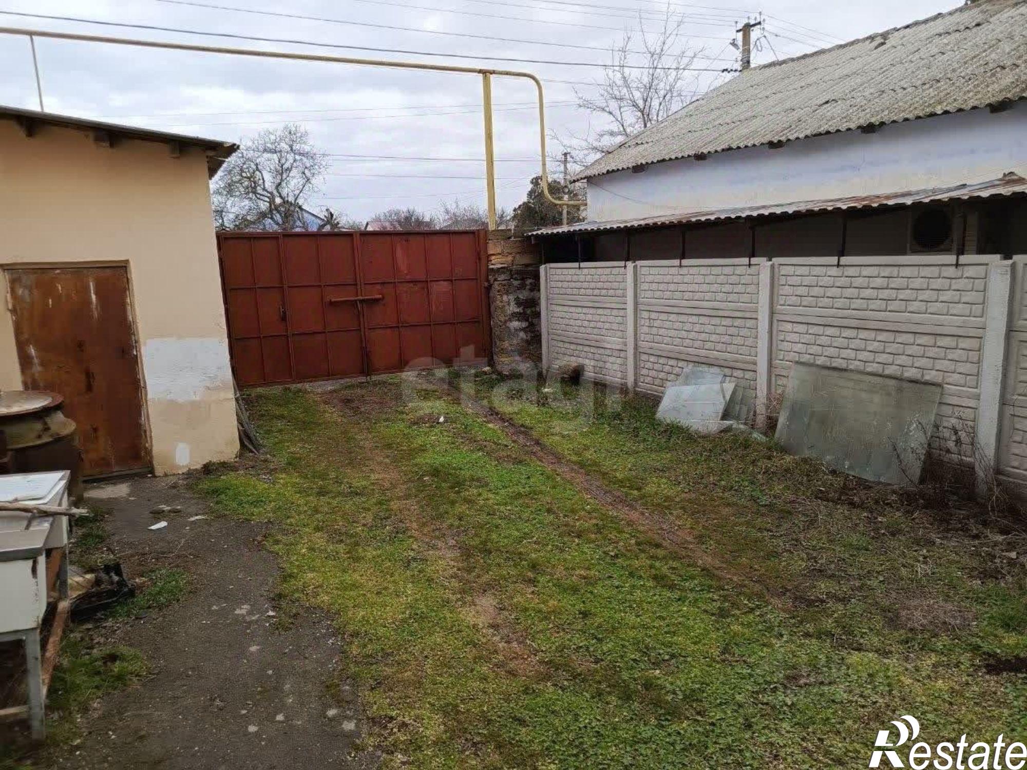 Купить торговое помещение за 10 545 400 рублей на ул Октябрьская, 22