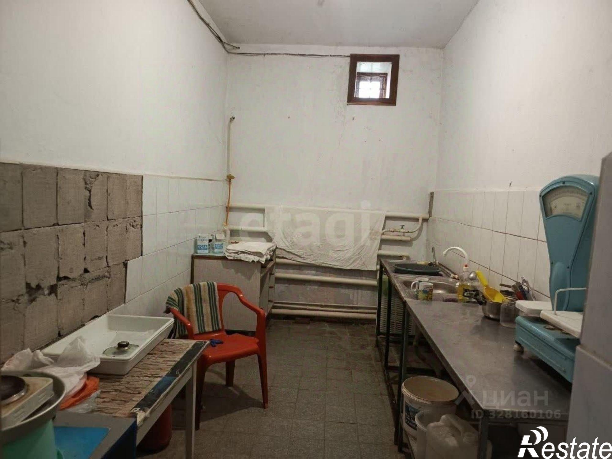Купить торговое помещение за 10 545 400 рублей на ул Октябрьская, 22