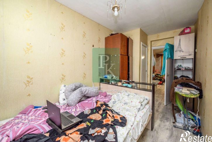 2-комн квартира Менжинского улица, 27,  д. 27
