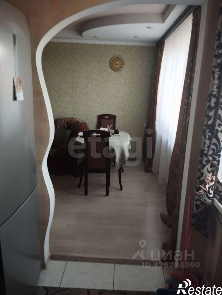 3-комн квартира улица 50 лет Октября, 10,  д. 10