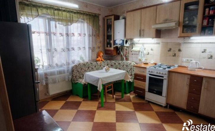 2-комн квартира улица Фрунзе, 3,  д. 3