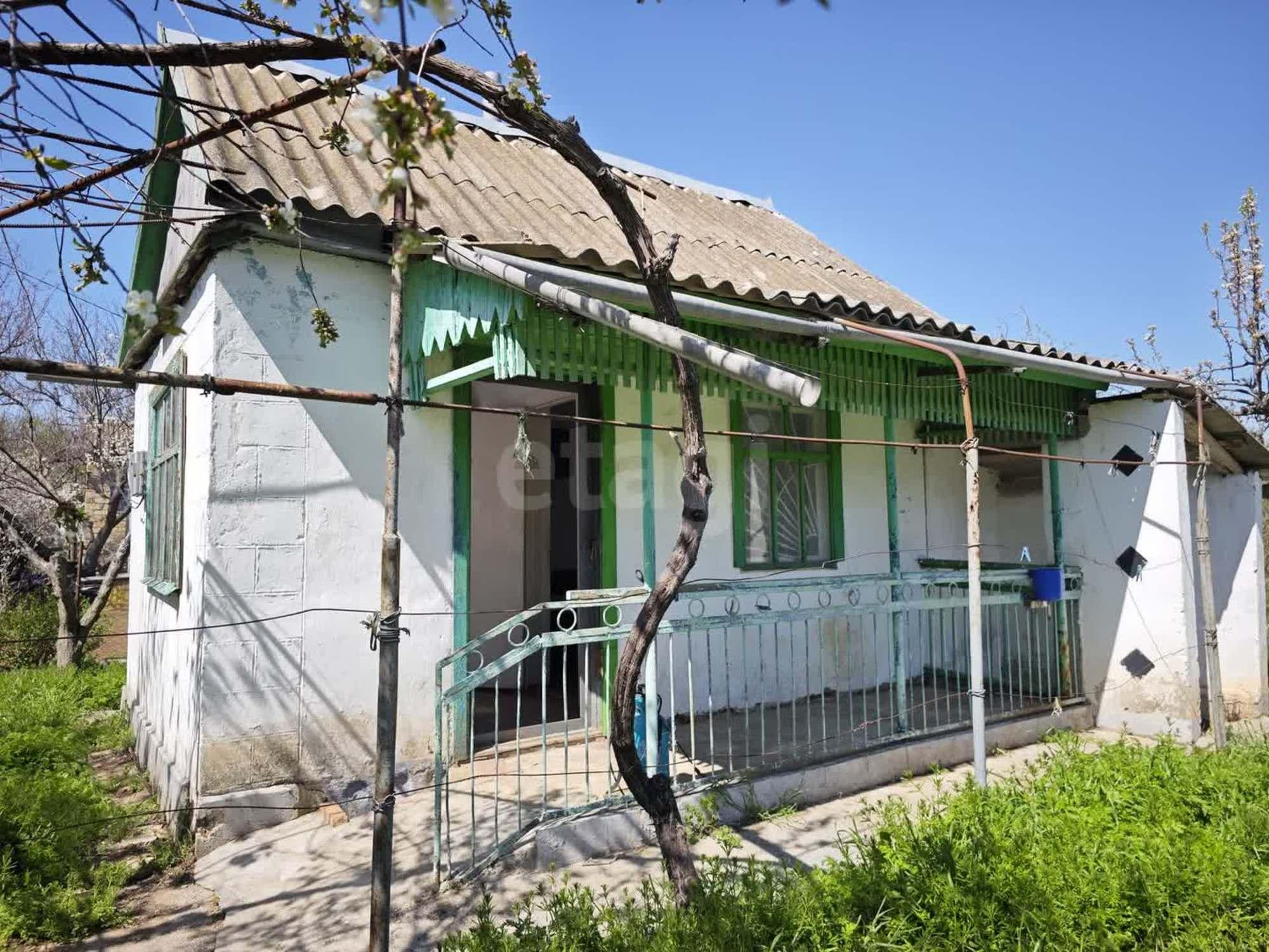 Купить дачу, дом, коттедж за 1 900 000 рублей на Россия, Ореховское сельское поселение, садоводческий потребительский кооператив Труд, 3-я Центральная улица