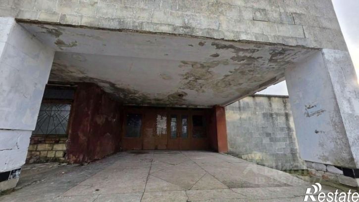Отдельное здание Школьный пер